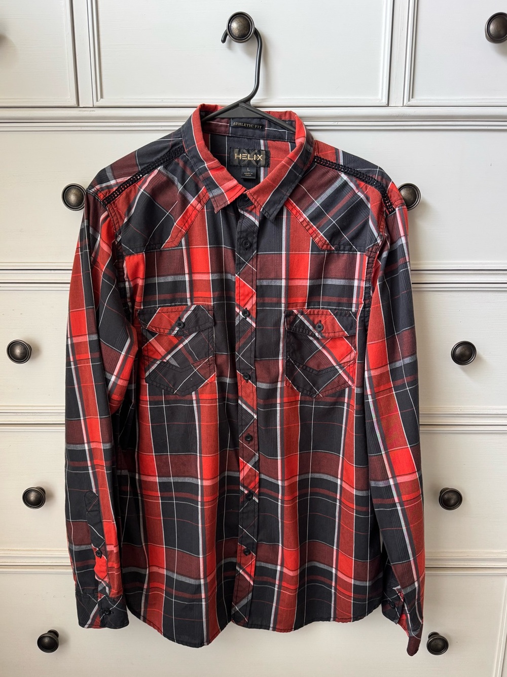 Helix Men’s Plaid Button-Down Shirt